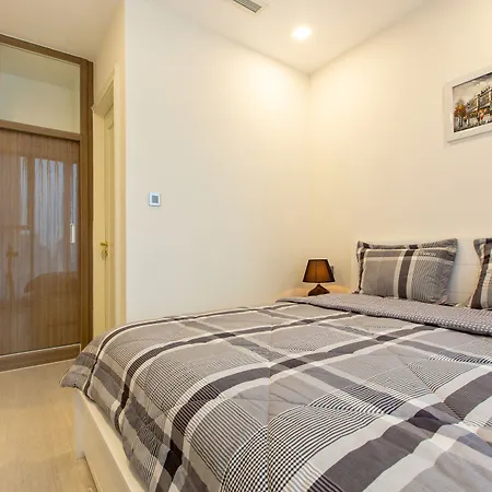 Urban House Saigon - Golden River